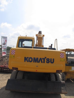 KOMATSU PW130-6K  เก่านอก ล้อยาง เอวแน่น ปั็มแรง สภาพพร้อมใช้ สุดๆเอาไปแบ่งกันใช้ได้เลยครับ   น้องร็อค จัดหั้ย สนใจโทร สอบถามได้ 081-8535656