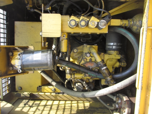 KOMATSU PW130-6K  เก่านอก ล้อยาง เอวแน่น ปั็มแรง สภาพพร้อมใช้ สุดๆเอาไปแบ่งกันใช้ได้เลยครับ   น้องร็อค จัดหั้ย สนใจโทร สอบถามได้ 081-8535656