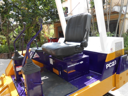 ขายรถขุด KOMUTSU PC 20-6 รถเก่านอกปรับสภาพแล้วพร้อมใช้งาน