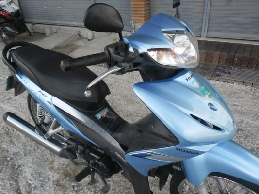 เวฟ110i ปี52รถบ้านเครื่อดีสีสวยเปลือกไม่แตก เวฟ110i ปี52รถบ้านเครื่อดีสีสวยเปลือกไม่แตก