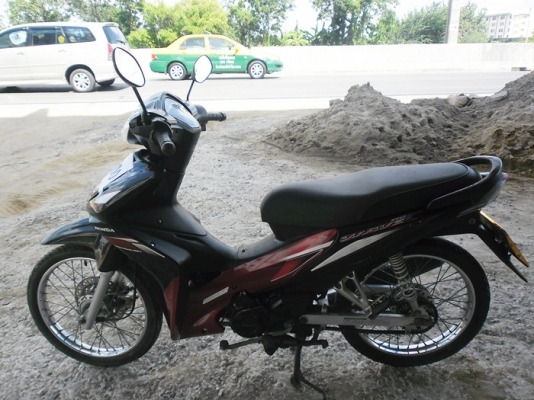 เวฟ110i ปี52รถบ้านเครื่อดีสีสวยเปลือกไม่แตก ค.3