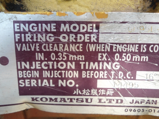 ขายเครื่องรถแมคโครPC120-3 PC100-3 สนใจติดต่อบอย085-156-2314