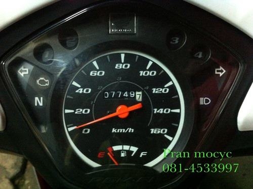 ขายHONDA WAVEสีขาวเเดง ปี2555