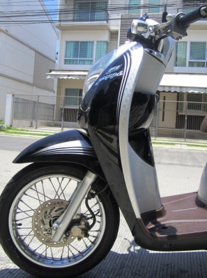 (ขายแล้วค่ะ) Scoopy-I ตัว Top Prestige สภาพดี ราคาเบา