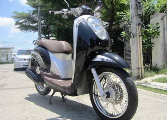 (ขายแล้วค่ะ) Scoopy-I ตัว Top Prestige สภาพดี ราคาเบา