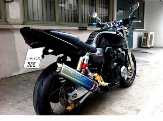 ขาย CB400 SF TEC1 ปี2000 สภาพสวยๆ  ทะเบียนแท้ สมอ.  ราคา178000 บาท (รับเทริ์น)