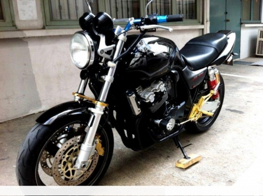 ขาย CB400 SF TEC1 ปี2000 สภาพสวยๆ  ทะเบียนแท้ สมอ.  ราคา178000 บาท (รับเทริ์น)