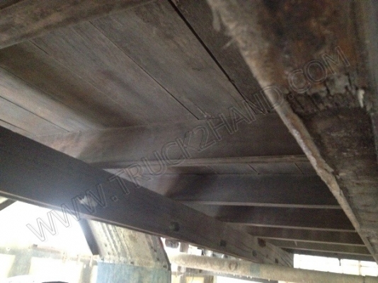 กระบะคาร์โก้รถอีโน่บรรทุก 6 ล้อ