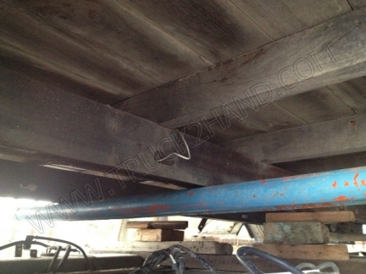 กระบะคาร์โก้รถอีโน่บรรทุก 6 ล้อ