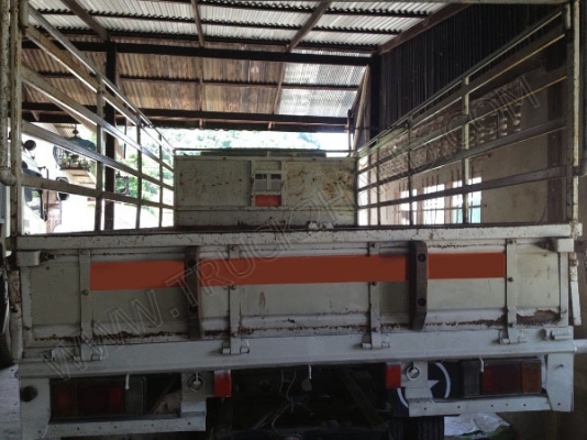 กระบะคาร์โก้รถอีโน่บรรทุก 6 ล้อ