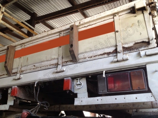 กระบะคาร์โก้รถอีโน่บรรทุก 6 ล้อ