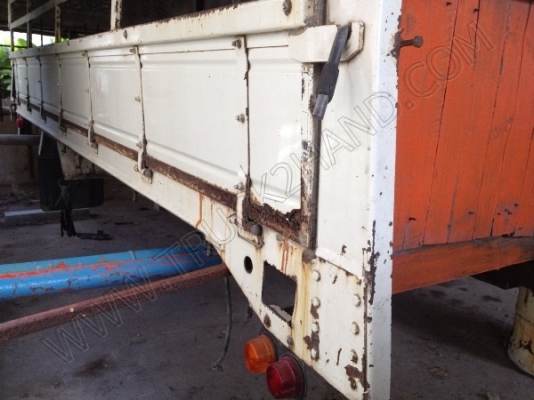 กระบะคาร์โก้รถอีโน่บรรทุก 6 ล้อ