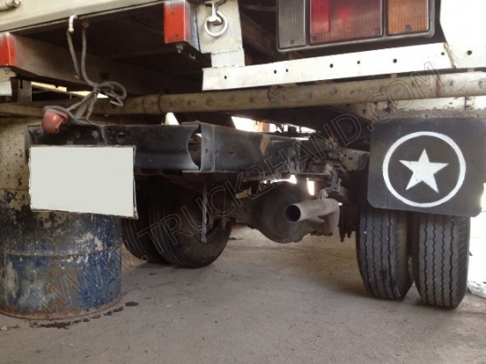 กระบะคาร์โก้รถอีโน่บรรทุก 6 ล้อ