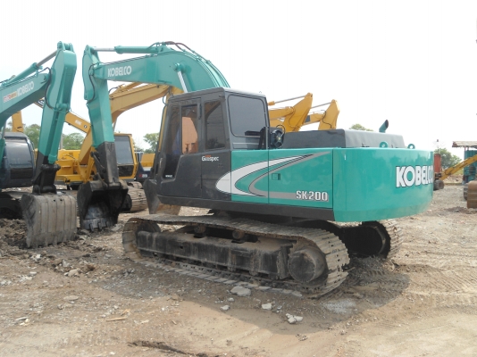 ขายรถแมคโครSK200 // สภาพพร้อมใช้ สนใจติดต่อ บอย085-156-2314