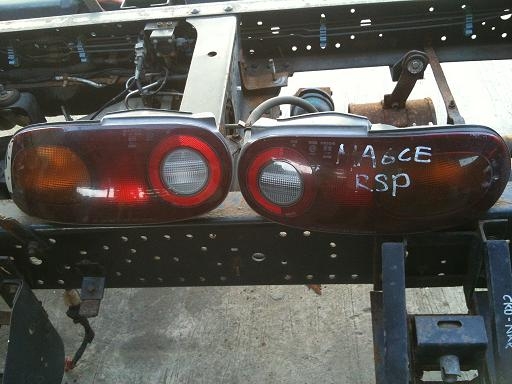 จำหน่าย ไฟท้าย ไฟหน้า หลายรุ่นคับ