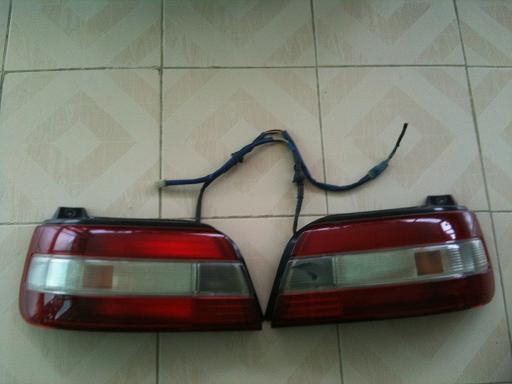 จำหน่าย ไฟท้าย ไฟหน้า หลายรุ่นคับ