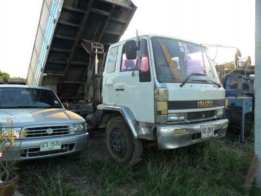Isuzu Rocky 195
