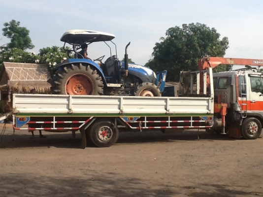 แทรกเตอร์แชมป์ 604 4 WD 2 เพลา พร้อมใบมีดหน้า เดิมๆไม่ได้ล้าง