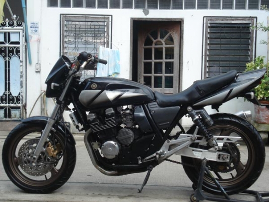 วุฒินนบุรี// ขาย XJR400cc. ปี96รถสวยพร้อมใช้เครื่องดีขับได้เอกสารอินวอยแท้ๆคับ