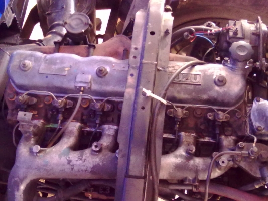 ขายรถหกล้อ ISUZU รถประกอบนอก รุ่น NRR เครื่อง 145 แรง 6BB1 ยาว 5 เมตรเศษ สูง 180 ซ.ม. ภายในสวยพร้อมแอร์ เบรกจิ๊ปฟี่่ ราคา 980000 สนใจติดต่อ คุณชลอ 081-2568658