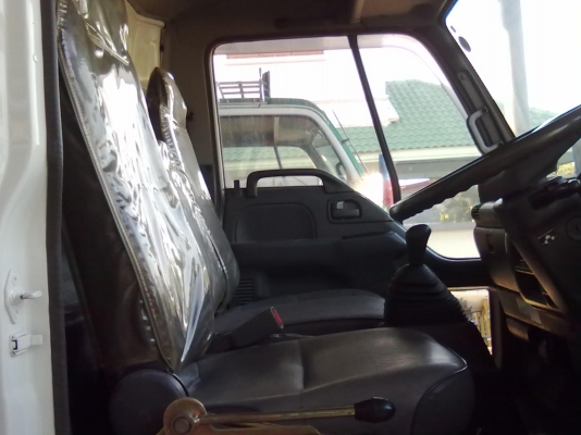 ขายรถหกล้อ ISUZU รถประกอบนอก รุ่น NRR เครื่อง 145 แรง 6BB1 ยาว 5 เมตรเศษ สูง 180 ซ.ม. ภายในสวยพร้อมแอร์ เบรกจิ๊ปฟี่่ ราคา 980000 สนใจติดต่อ คุณชลอ 081-2568658