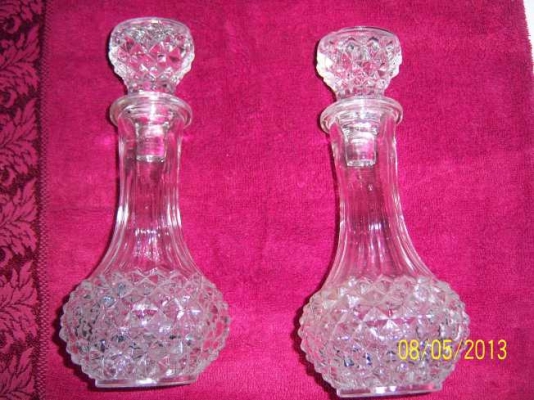 ขวดนํ้าหอมหรือขวดวิสกี้