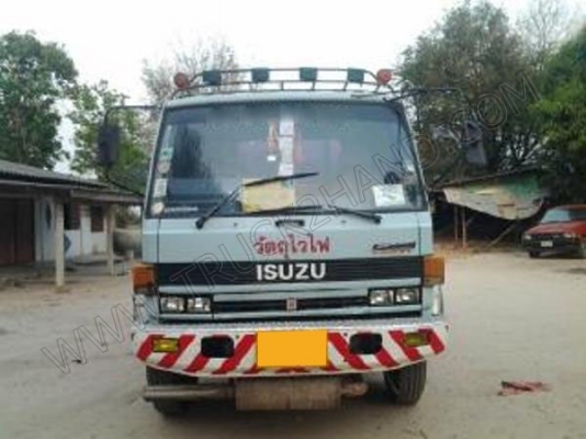 รถบรรทุกน้ำมัน ยี่ห้อ ISUZU รุ่น ROCKY 175 แรงม้า