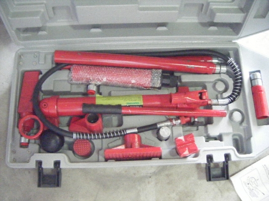 แม่แรงไฮโดรลิกถีบดึงหัวเก๋งรถคัตซี