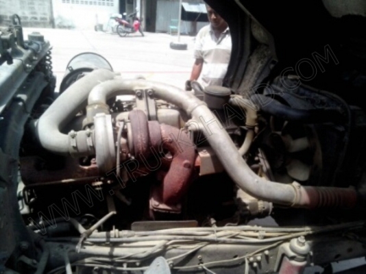 รถบรรทุก 6 ล้อติดเครน ยี่ห้อ MITSUBISHI 170 แรงม้า