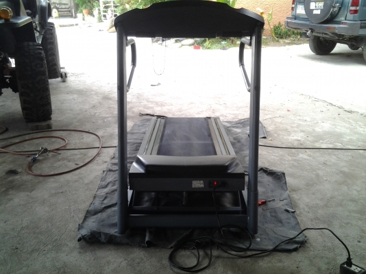 ขายลู่วิ่งไฟฟ้า ยี้ห้อ HORIZON FITNESS มอเตอร์2แรง มี2 ตัวครับใช้งาน น้อยมากสภาพสวยมากครับสมบูรณ์แบบ  ขายแค่ 13,000 บาท เท่านั้นติดต่อ คุณสมศักดิ์ ชัยขัติย์ 0818085016