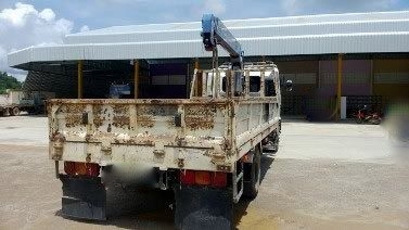 รถฮีโน่ 6 ล้อ ติดเครนใหม่ 3 ตัน FC4J 150 แรงม้า ปี 47  สนใจติดต่อ 081 - 6079515