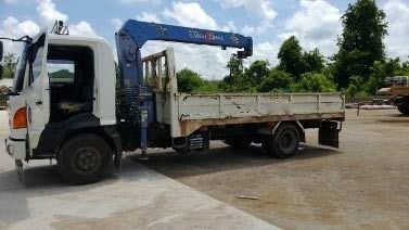 รถฮีโน่ 6 ล้อ ติดเครนใหม่ 3 ตัน FC4J 150 แรงม้า ปี 47  สนใจติดต่อ 081 - 6079515
