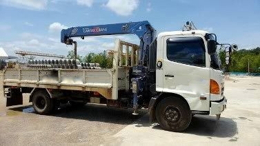 รถฮีโน่ 6 ล้อ ติดเครนใหม่ 3 ตัน FC4J 150 แรงม้า ปี 47  สนใจติดต่อ 081 - 6079515