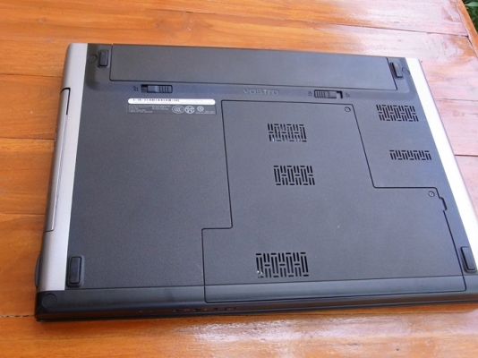 dell vostro 3400 i5 มีลายเส้น แบตใหม่เอี่ยมครับ ประกันออนไซด์เหลืออีกเกือบปี