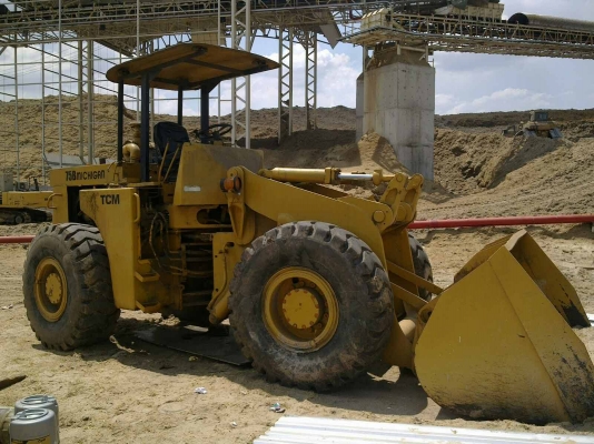 ต้องการขาย / รถตัก TCM-75 B มิกชีแกน ต้องการขาย / รถตัก TCM-75 B มิกชีแกน