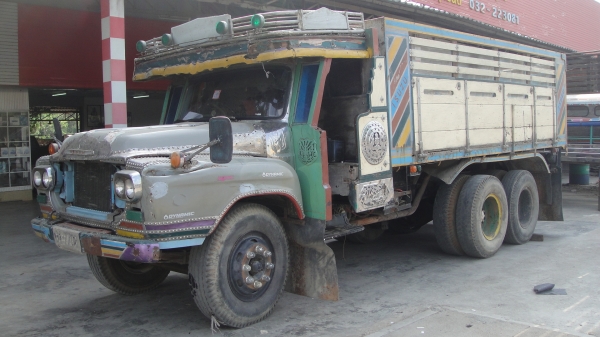 ISUZU หน้ายาว เครื่อง175แรง เบรคทริฟฟี่ ดั๊มดิน สวยพร้อมใช้