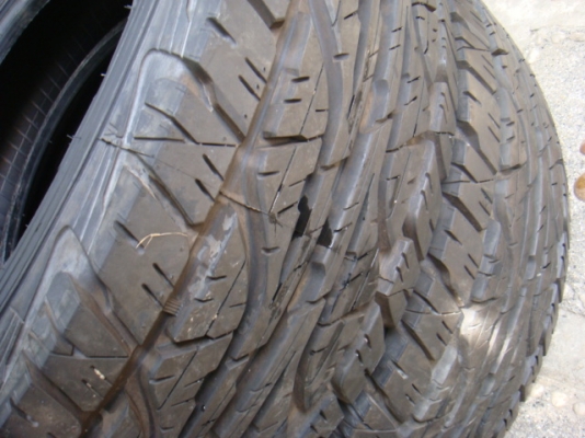 ขายยาง DUNLOP AT3 31R15 ยังใหม่ๆ ขายยาง DUNLOP AT3 31R15 ยังใหม่ๆ