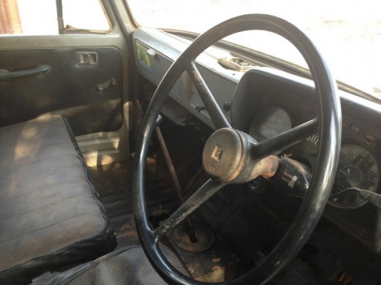 สิบล้ออีสุสุ หัวยาวดั้ม เก๋งเหล็ก เครื่อง6BD 165 ยางสวย คัทรีสวยจัด เฟืองท้ายลูกหน้า 200  ติดต่อ คุณไก่086-1237456