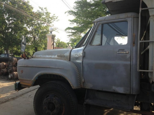 สิบล้ออีสุสุ หัวยาวดั้ม เก๋งเหล็ก เครื่อง6BD 165 ยางสวย คัทรีสวยจัด เฟืองท้ายลูกหน้า 200  ติดต่อ คุณไก่086-1237456