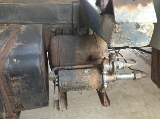 สิบล้ออีสุสุ หัวยาวดั้ม เก๋งเหล็ก เครื่อง6BD 165 ยางสวย คัทรีสวยจัด เฟืองท้ายลูกหน้า 200  ติดต่อ คุณไก่086-1237456