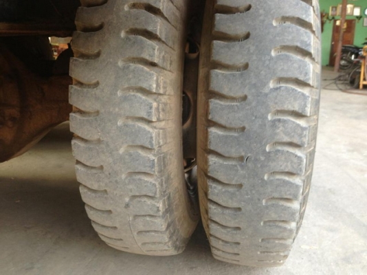 สิบล้ออีสุสุ หัวยาวดั้ม เก๋งเหล็ก เครื่อง6BD 165 ยางสวย คัทรีสวยจัด เฟืองท้ายลูกหน้า 200  ติดต่อ คุณไก่086-1237456