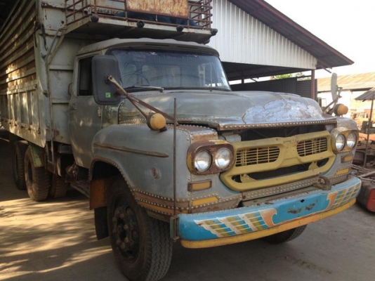 สิบล้ออีสุสุ หัวยาวดั้ม เก๋งเหล็ก เครื่อง6BD 165 ยางสวย คัทรีสวยจัด เฟืองท้ายลูกหน้า 200  ติดต่อ คุณไก่086-1237456