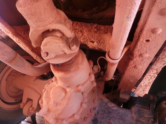 MITSUBISHI FUSO หัวเปลี่ยน เครื่องเดิม  คัซซีสวย  เล่มทะเบียนพร้อมโอน