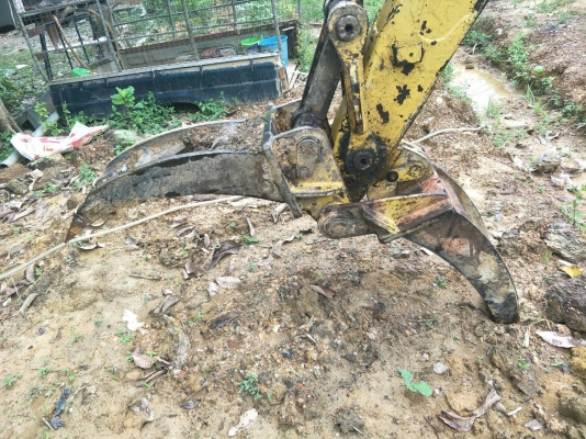 ขาย KOBELCO SK60-/// ราคา 350,000