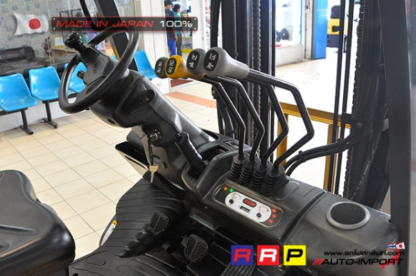 ขายรถโฟล์คลิฟท์มือสอง TCM รุ่น FHD25T3A-2Z501056 นำเข้าจากประเทศญี่ปุ่น 100\% ไม่เคยใช้งานในไทย