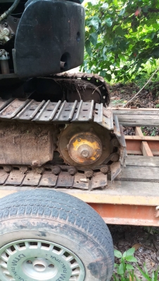 ขาย KOMATSU PC35 เอาหัวคีปหรือบุ้งกี๋ได้เพียงอย่างเดียวราคา 200,000 ขาย KOMATSU PC35 เอาหัวคีปหรือบุ้งกี๋ได้เพียงอย่างเดียวราคา 200,000
