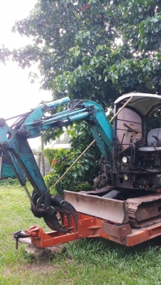 ขาย KOMATSU PC35 เอาหัวคีปหรือบุ้งกี๋ได้เพียงอย่างเดียวราคา 200,000