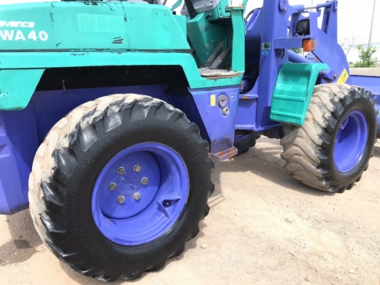 ขายรถตักล้อยาง KOMATSU WA40-3E (3,XXX ชั่วโมง) นำเข้าเองจากญี่ปุ่น สภาพสวยพร้อมใช้ มีVDOการทำงานครับ