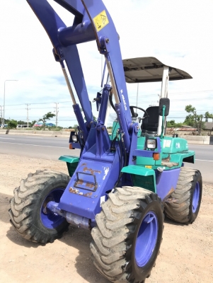 ขายรถตักล้อยาง KOMATSU WA40-3E (3,XXX ชั่วโมง) นำเข้าเองจากญี่ปุ่น สภาพสวยพร้อมใช้ มีVDOการทำงานครับ