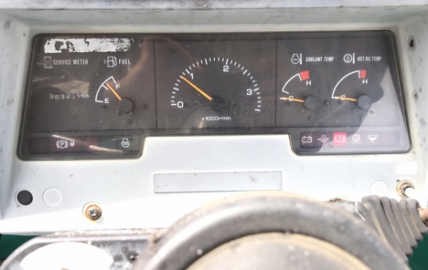 ขายรถตักล้อยาง KOMATSU WA40-3E (3,XXX ชั่วโมง) นำเข้าเองจากญี่ปุ่น สภาพสวยพร้อมใช้ มีVDOการทำงานครับ